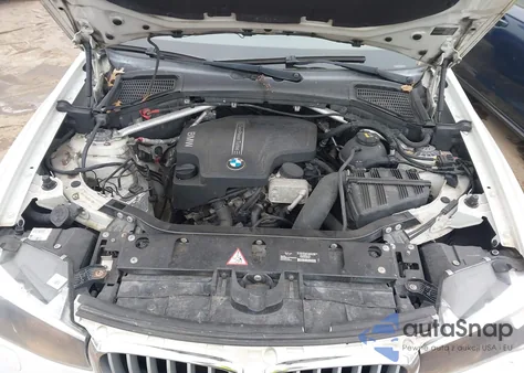 2015 BMW X3 xDrive28I z USA, uszkodzony, nr VIN 5UXWX9C54F0D45429